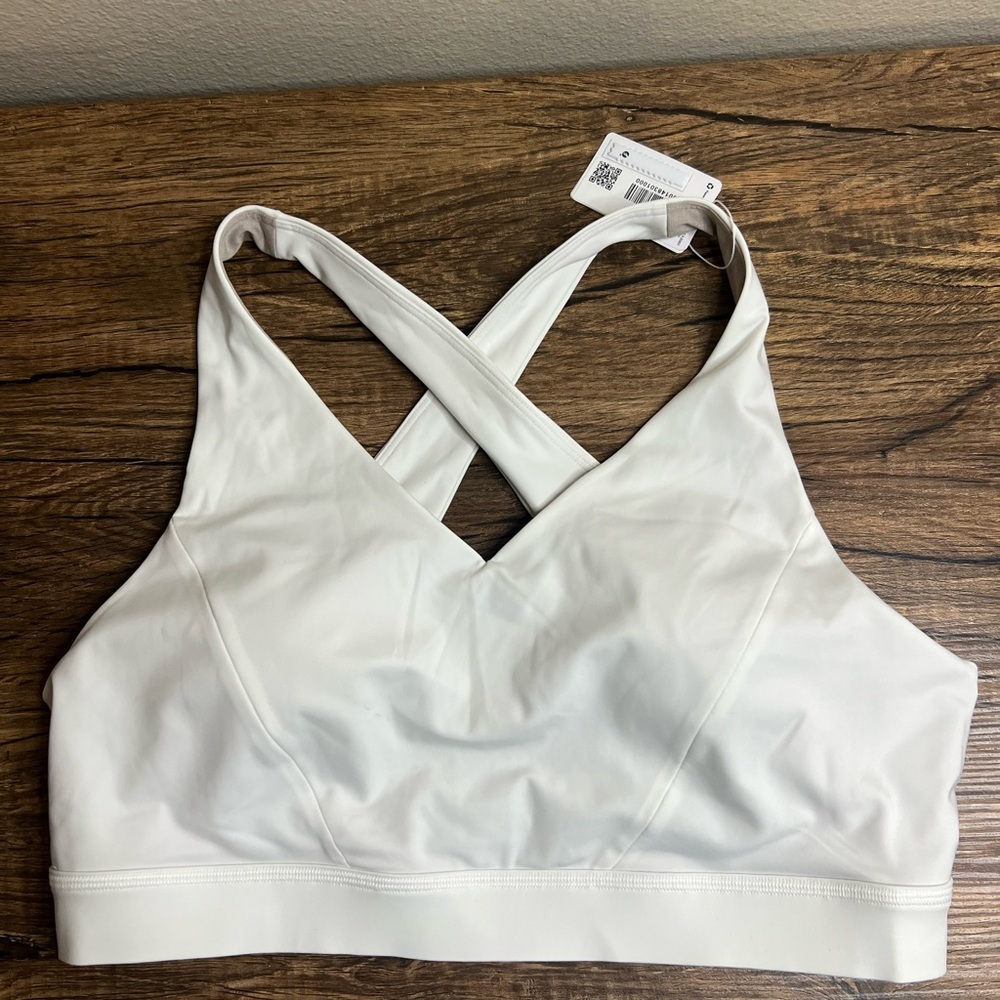 Lululemon Envital Bra White Size 12 NWT Medium Support D/DD Crossback